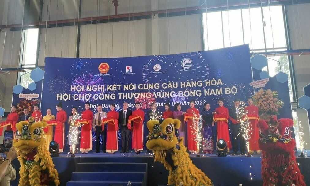 Sanaky đồng tài trợ Hội chợ công thương vùng Đông Nam Bộ