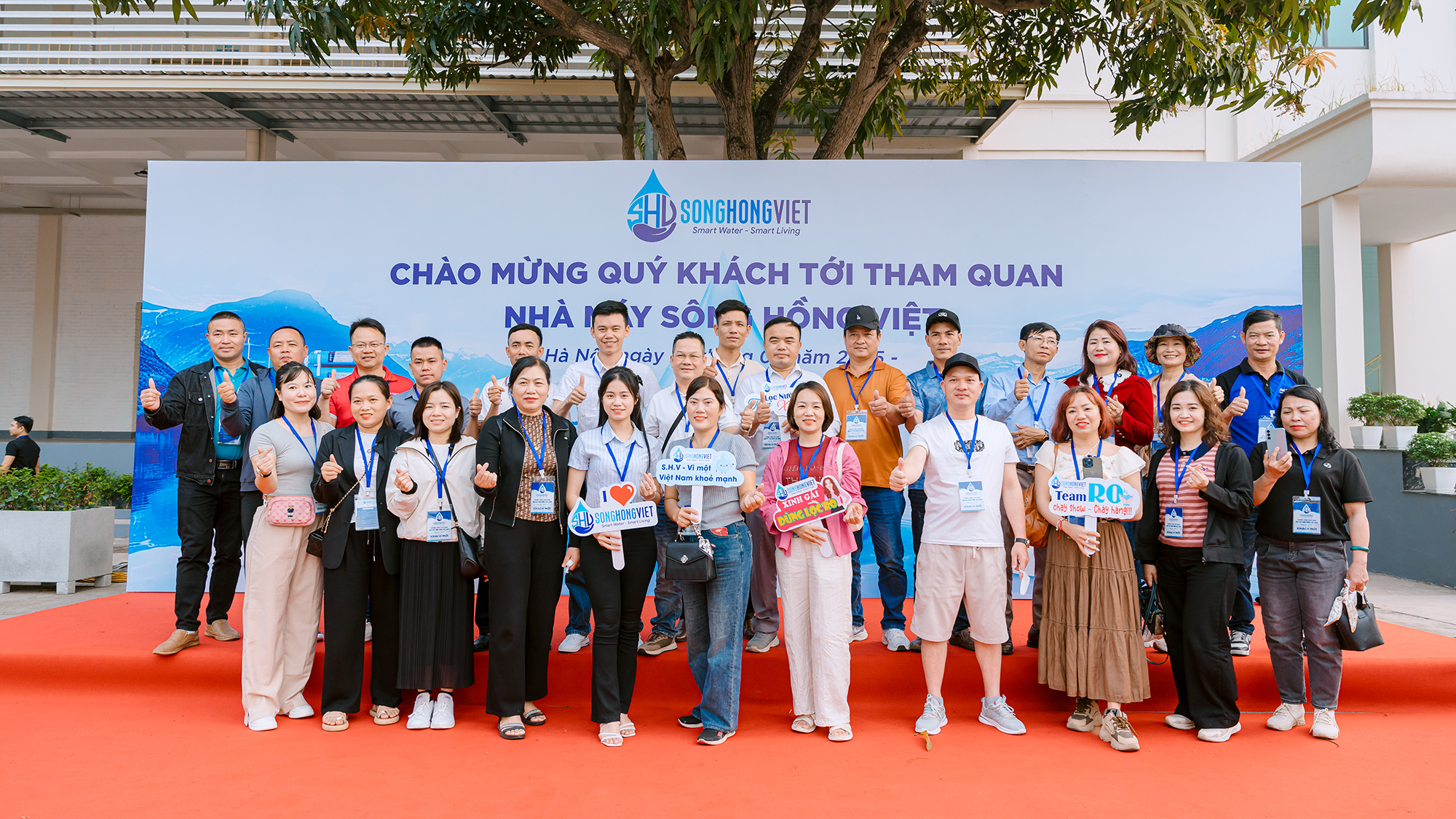 Sanaky - Sông Hồng Việt tổ chức Chương trình tham quan nhà máy và Du xuân 2025 dành cho hơn 500 khách hàng