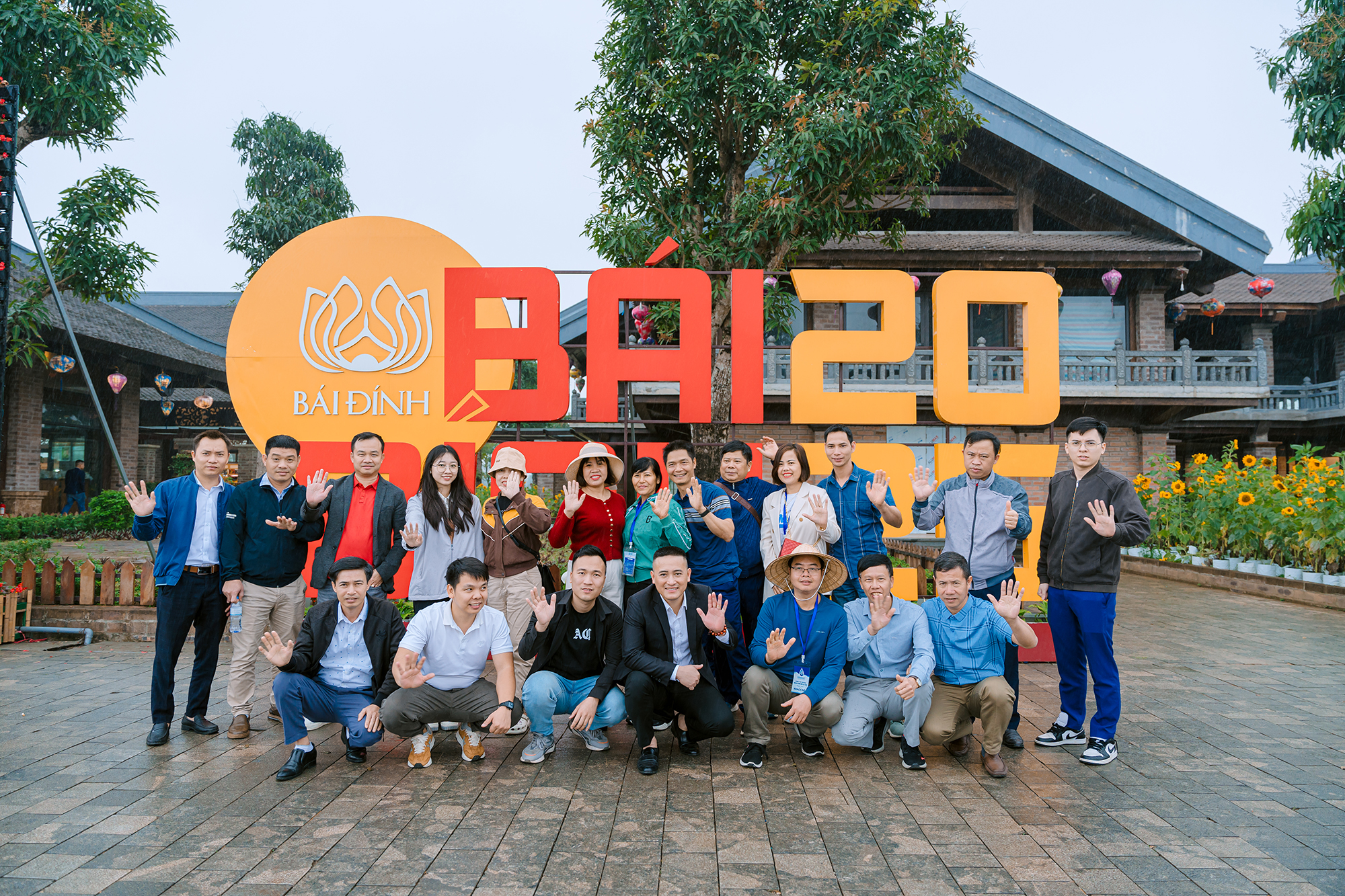Sanaky - Sông Hồng Việt tổ chức Chương trình tham quan nhà máy và Du xuân 2025 dành cho hơn 500 khách hàng 9
