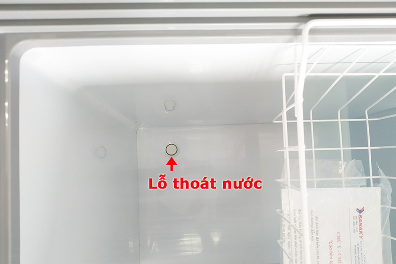 tu-dong-sanaky-bi-chay-nuoc-2